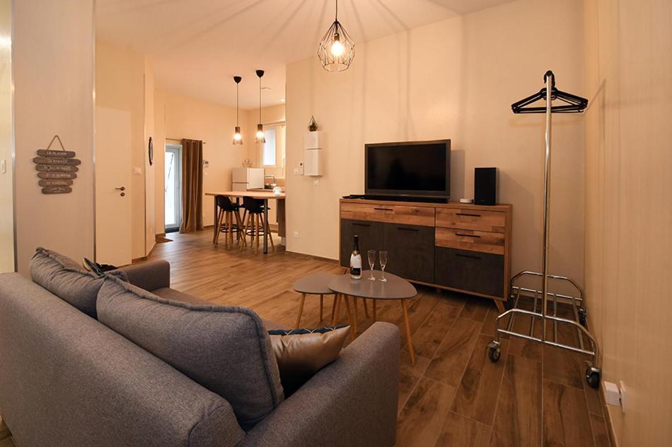 Ravissant Loft avec jacuzzi pour séjours détente Strasburgo Esterno foto